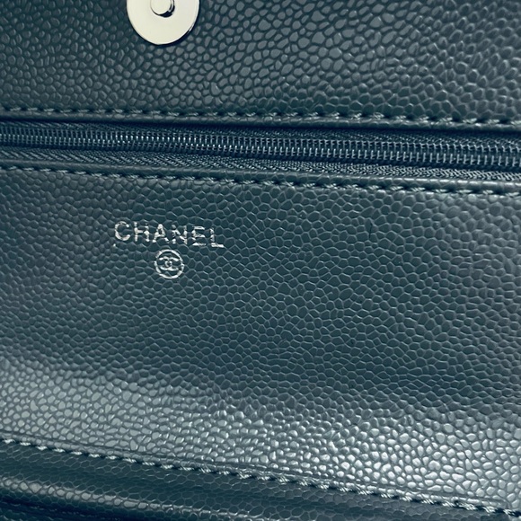 🔥CHANEL Quilted Vegan Leather Chain Crossbody sterling Gray wallet on chain - Picture 7 of 14